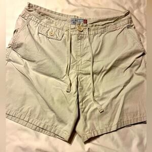 Old Navy khaki shorts